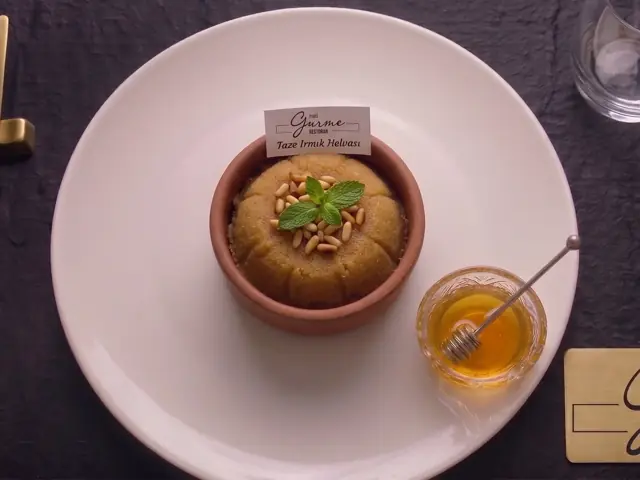 İrmik Helvası
