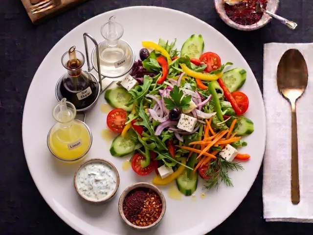 Mevsim Salata